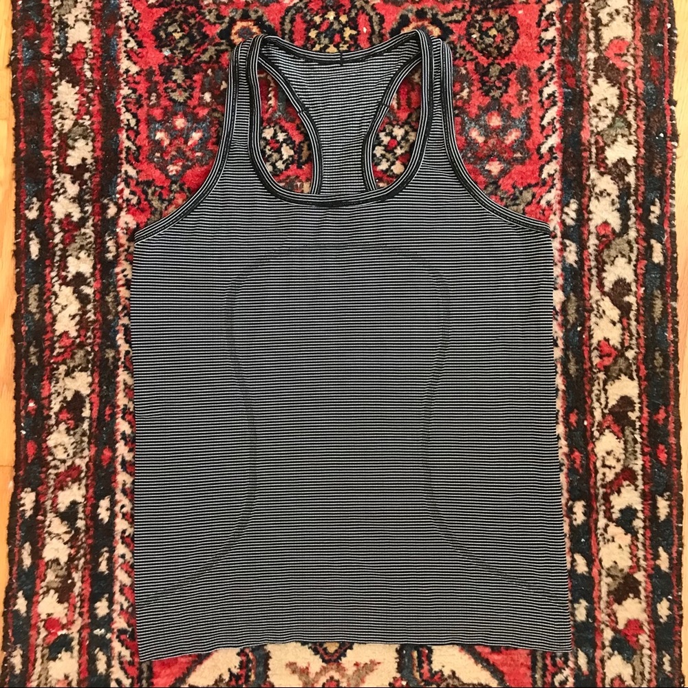 Lululemon Swiftly Tech tank size 10